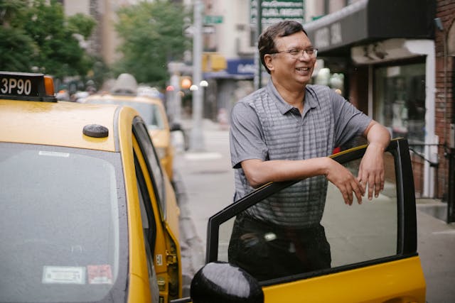 은퇴 후의 새로운 시작, 60대 이상 ‘실버 자영업자’ 및 구직 활동! 은퇴 후의 새로운 시작, 60대 이상 ‘실버 자영업자’ 및 구직 활동!